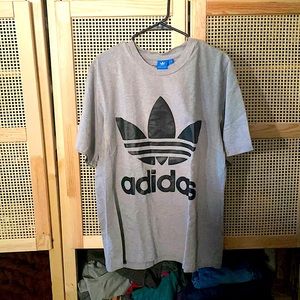 Size large, Adidas grey, T-Shirt